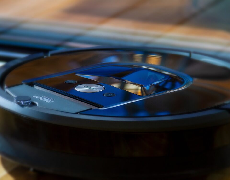 Eletrodomésticos Inteligentes: como funcionam e limitações aspirador um tipo popular de eletrodomésticos inteligentes