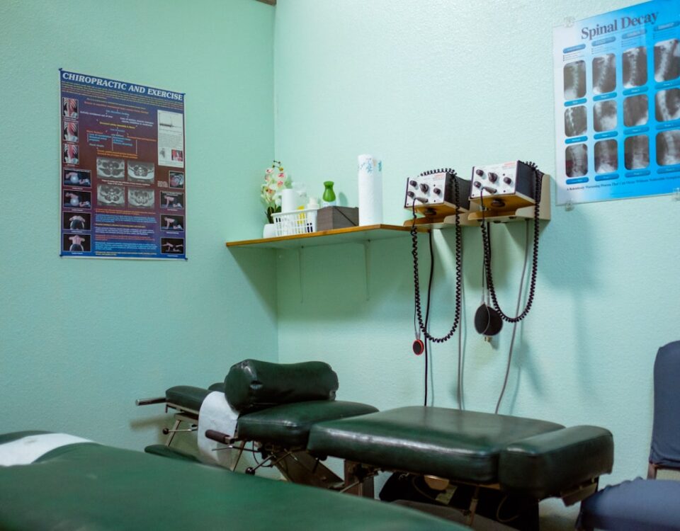 Equipamentos essenciais para clínicas de quiropraxia Equipamentos essenciais para clínicas de quiropraxia