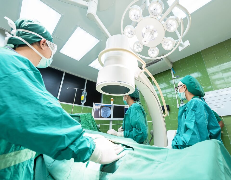 Equipamentos médicos utilizados em cirurgias bariátricas