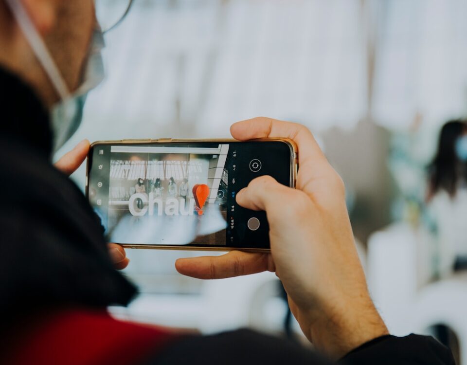 Dispositivos eletrônicos indispensáveis para quem ama viajar Dispositivos eletrônicos indispensáveis para quem ama viajar