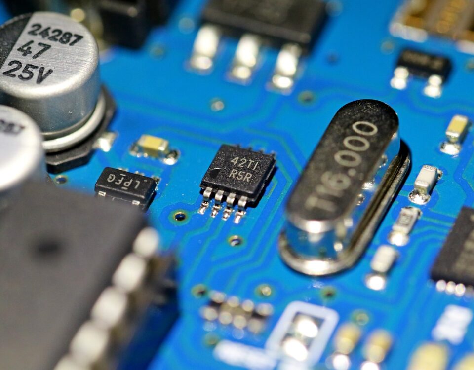 Arduino e programação: crie projetos eletrônicos incríveis! semiconductor, ic, integrated circuit