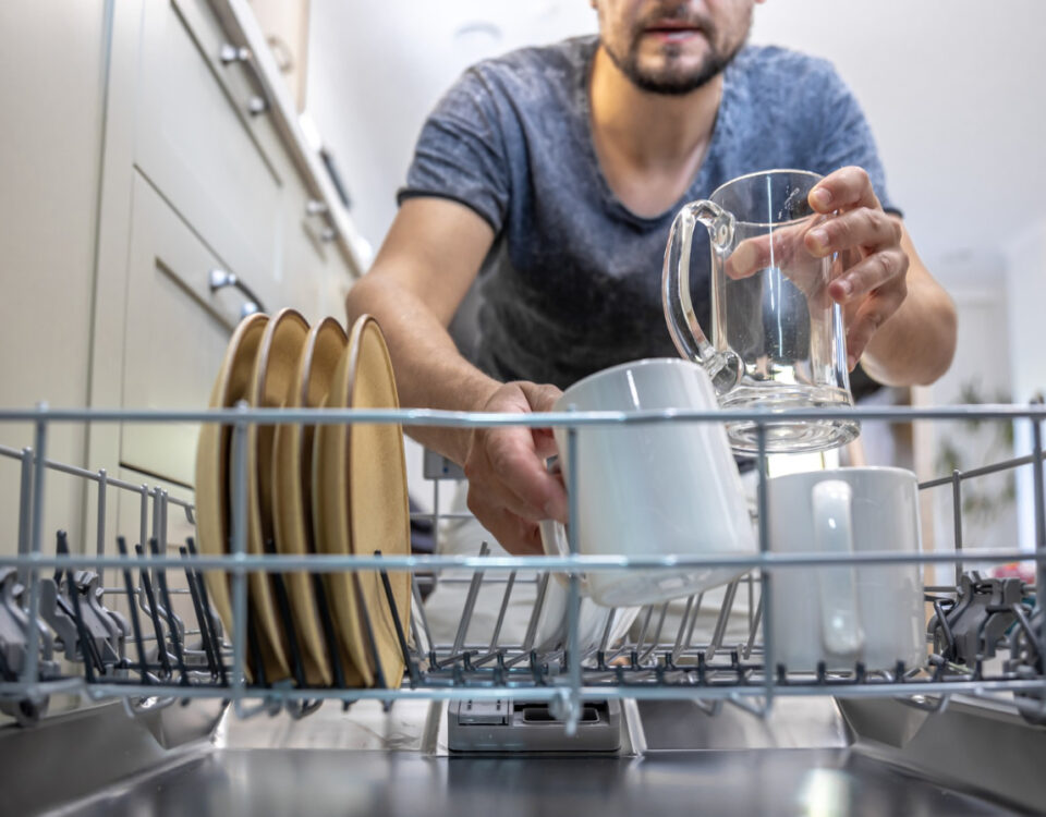 Taças de cristal podem ir ao lava-louças? Veja os cuidados essenciais Taças de cristal podem ir ao lava-louças? Veja os cuidados essenciais