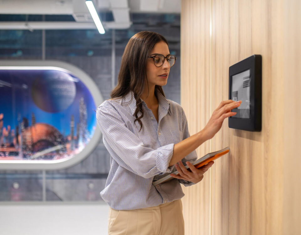 Controle de férias digital: Como funcionam os relógios de ponto modernos? Controle de férias digital: Como funcionam os relógios de ponto modernos?