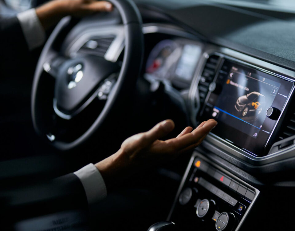 O que avaliar nas tecnologias dos carros por assinatura