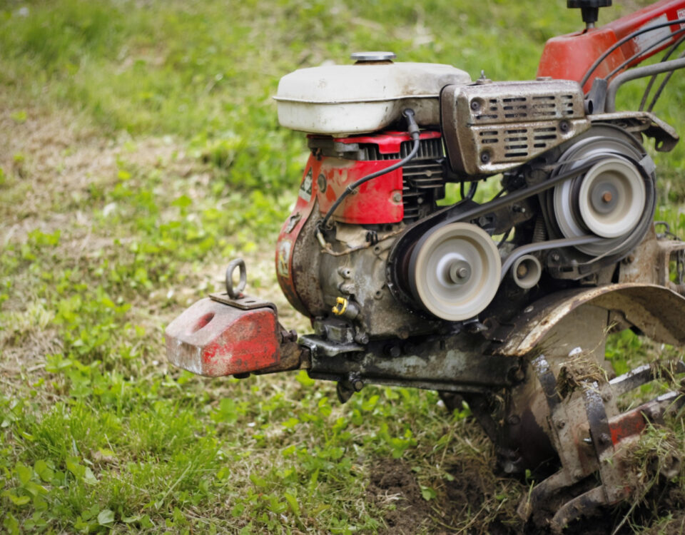 Equipamentos que agilizam o corte e transporte de grama Equipamentos que agilizam o corte e transporte de grama
