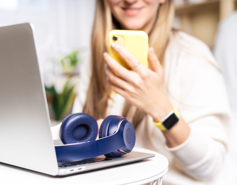 Quais gadgets elevam a experiência com conteúdo imersivo?