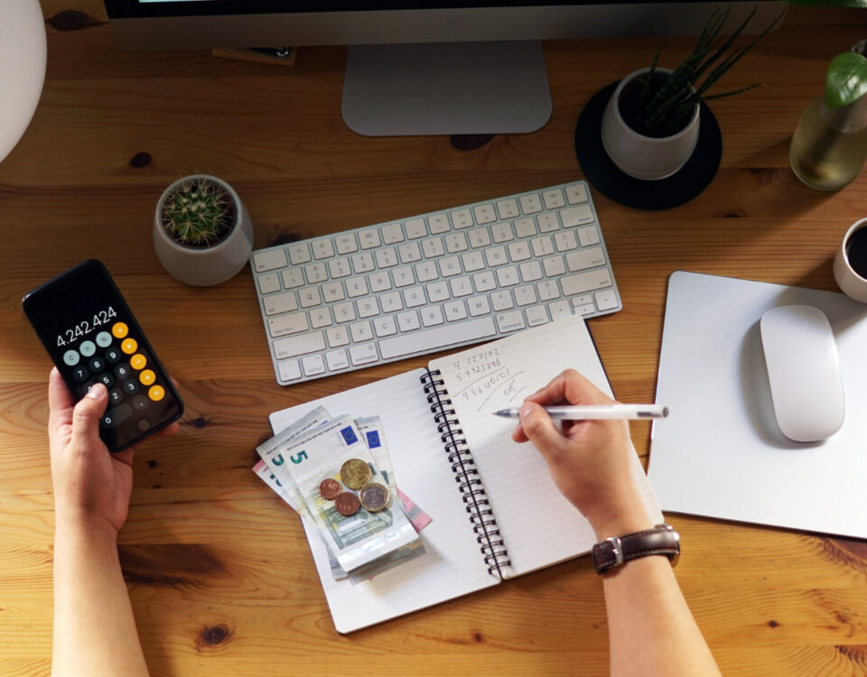 Como organizar as finanças no caderno passo a passo