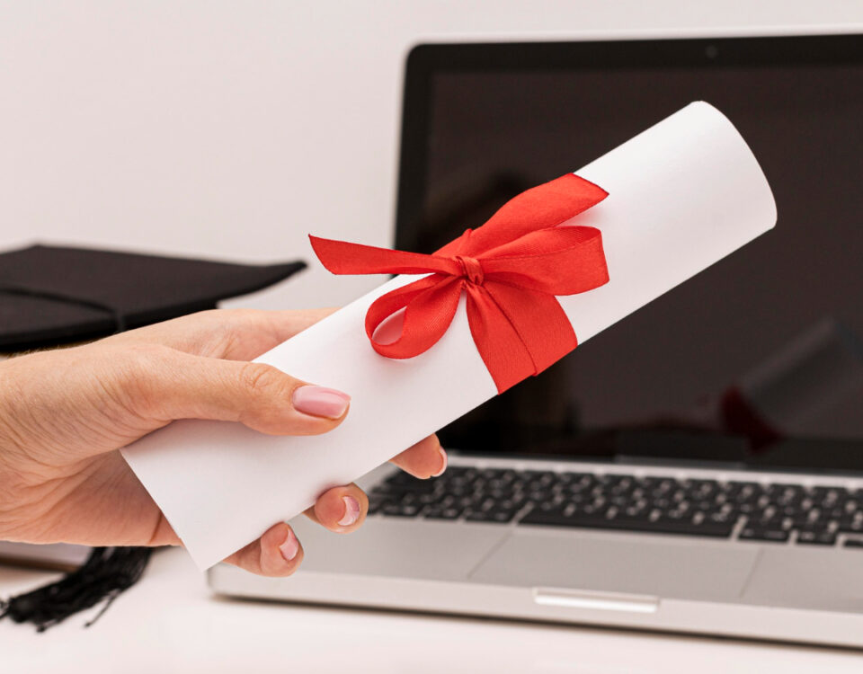 Como diplomas técnicos impulsionam carreiras em eletrônica