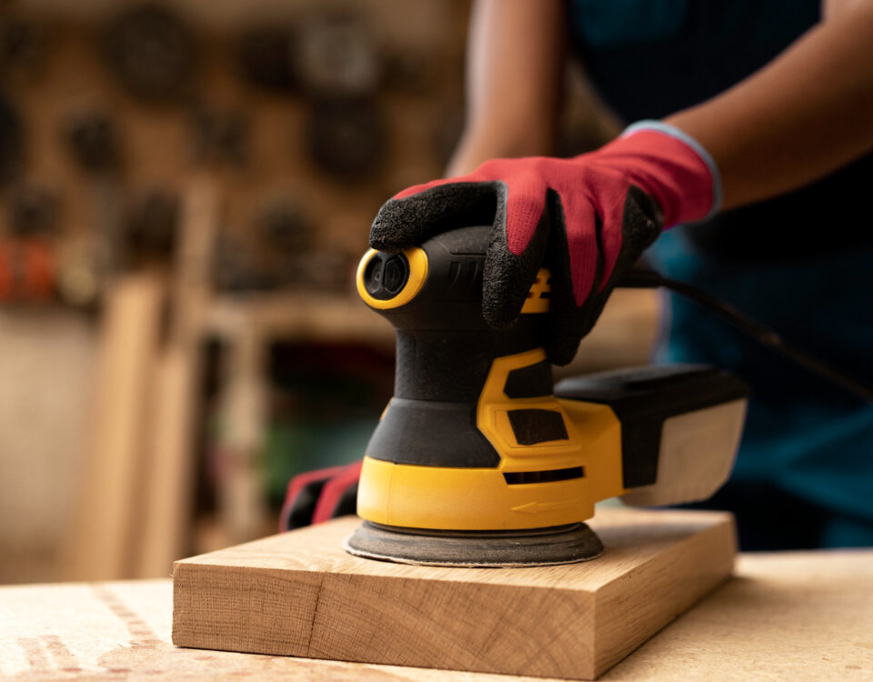 Motor, torque e aspiração: dentro das lixadeiras pro