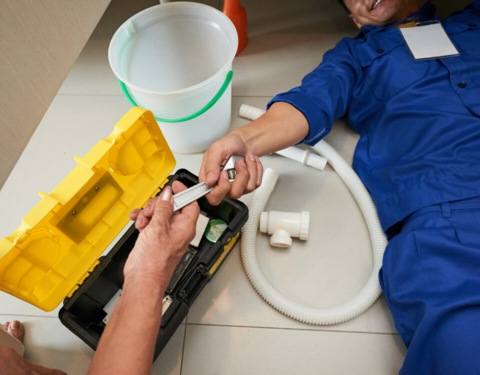 Máquinas de desentupidora: como funcionam na prática