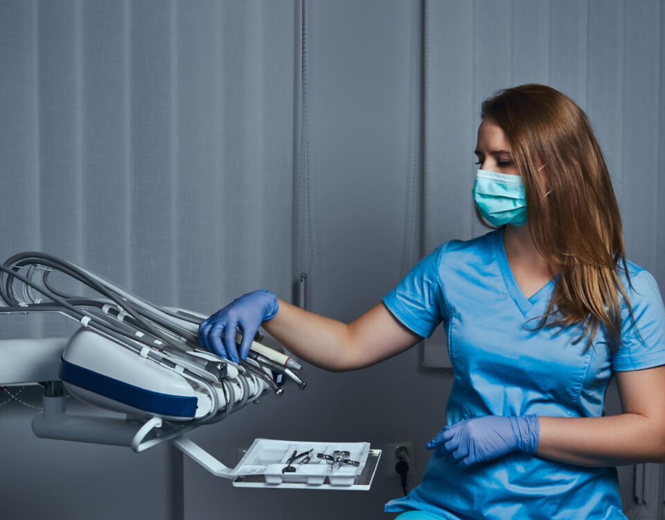 Equipamentos que revelam o padrão de uma clínica odontológica