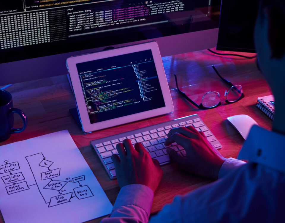 Agência de criação de sites conecta negócios a dispositivos