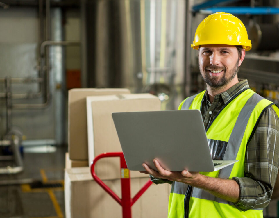 Os equipamentos que transformam centros logísticos modernos