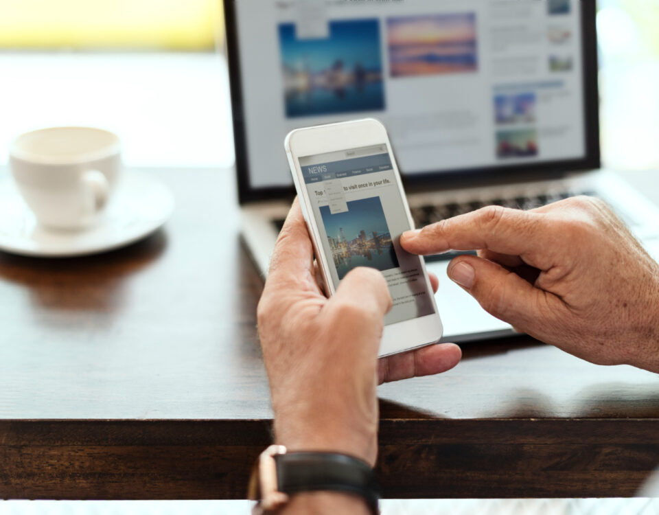 Sites profissionais funcionam igual no celular, tablet e computador?